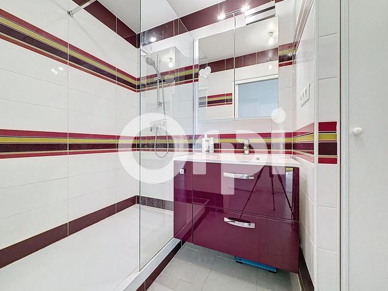 Appartement - 77 m² - 3 pièces