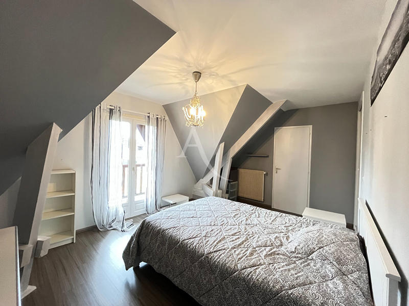 Maison - 184 m² - 7 pièces