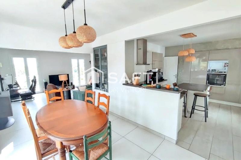 Maison - 190 m² - 8 pièces