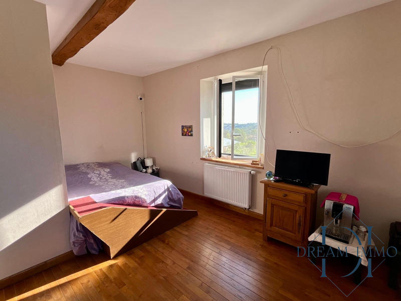 Maison - 205 m² - 5 pièces