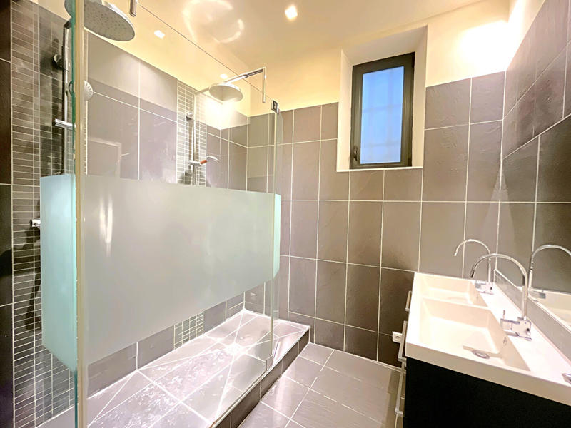 Appartement - 63 m² - 2 pièces