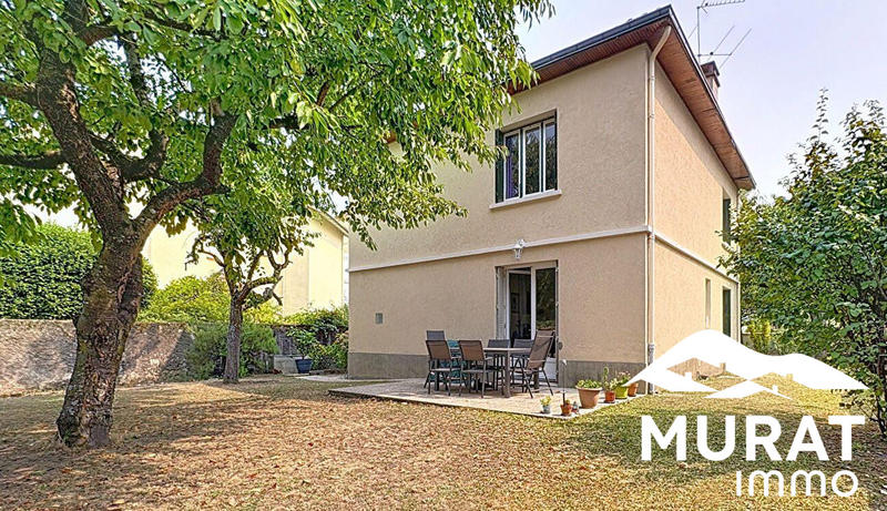 Maison - 92 m² - 4 pièces