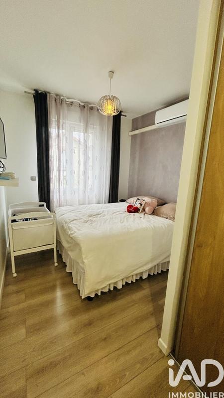 Maison - 186 m² - 8 pièces