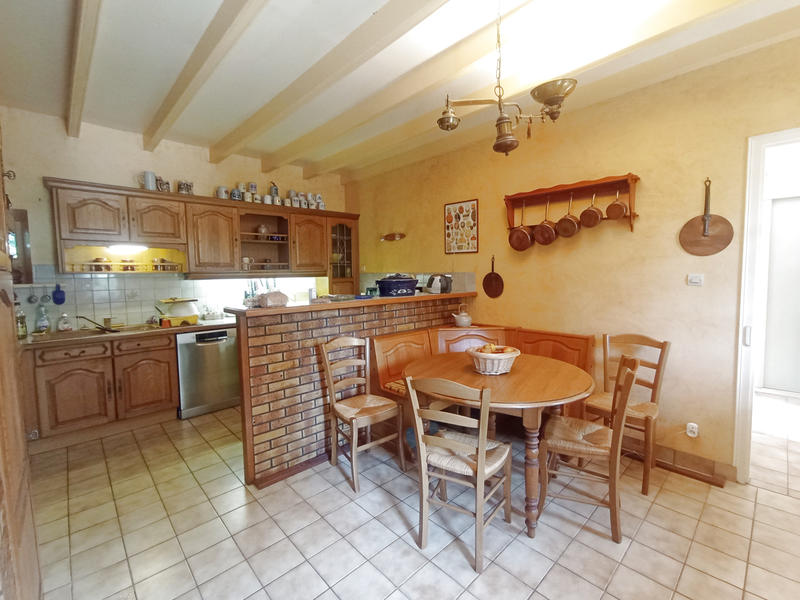 Maison - 161 m² - 6 pièces