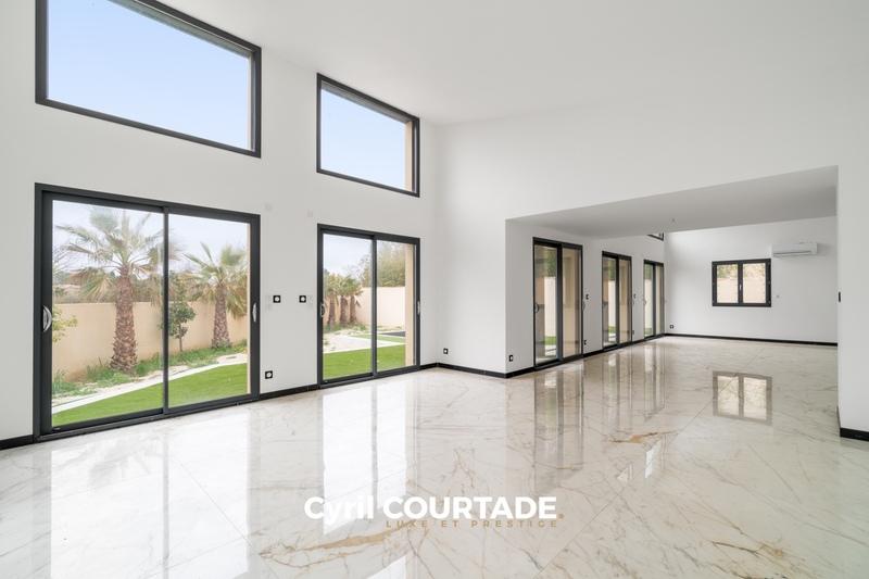 Maison - 159 m² - 3 pièces