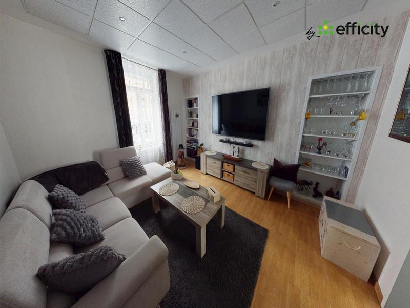 Maison - 98 m² - 5 pièces