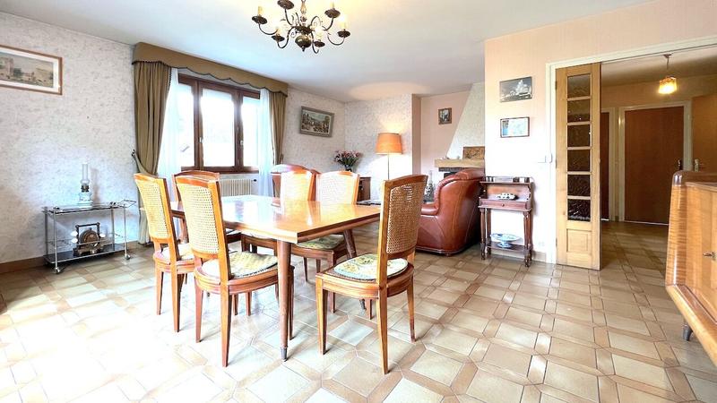 Maison - 132 m² - 8 pièces