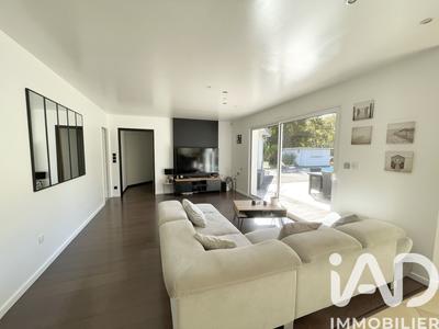 Maison - 145 m² - 5 pièces