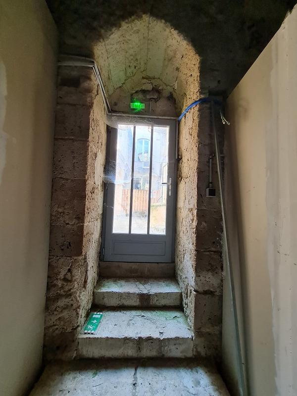 Maison - 231 m² - 7 pièces