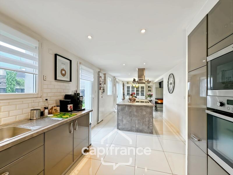 Maison - 172 m² - 7 pièces