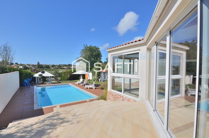 Villa - 202 m² - 7 pièces