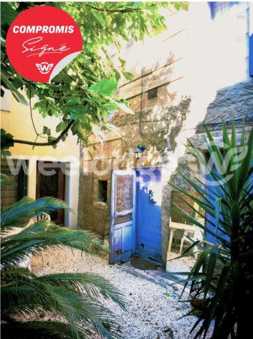 Maison ancienne - 102 m² - 8 pièces