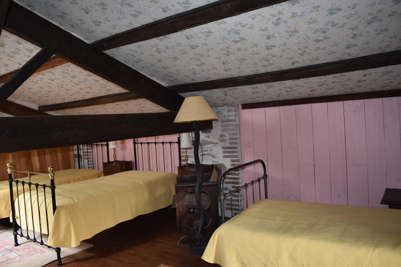 Maison - 177 m² - 8 pièces