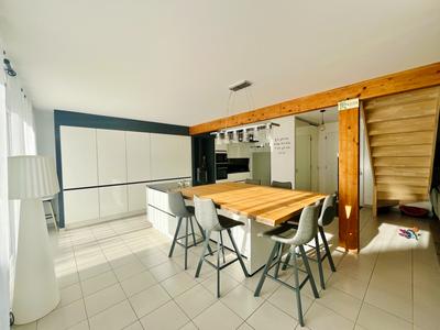 Maison - 108 m² - 6 pièces