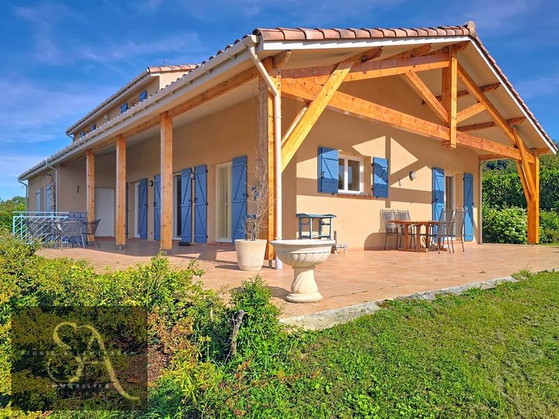 Maison - 174 m² - 5 pièces