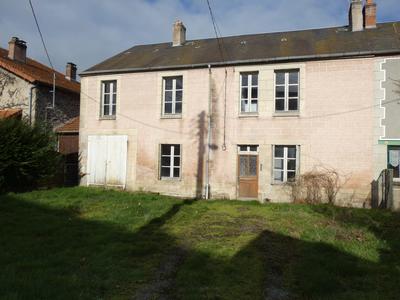 Maison - 95 m² - 4 pièces