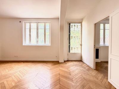 Appartement - 106 m² - 4 pièces