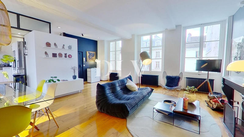 Appartement - 99 m² - 4 pièces