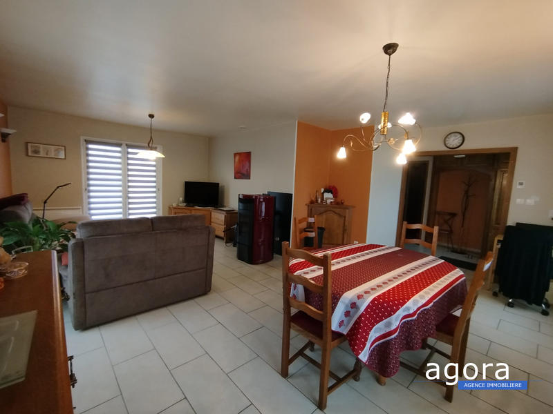 Maison - 98 m² - 5 pièces