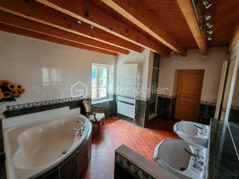 Maison ancienne - 150 m² - 7 pièces