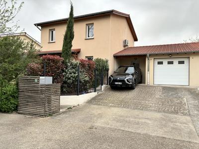 Villa - 160 m² - 8 pièces