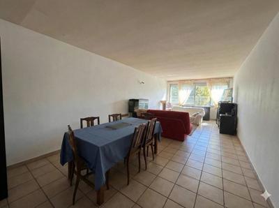 Appartement - 82 m² - 2 pièces
