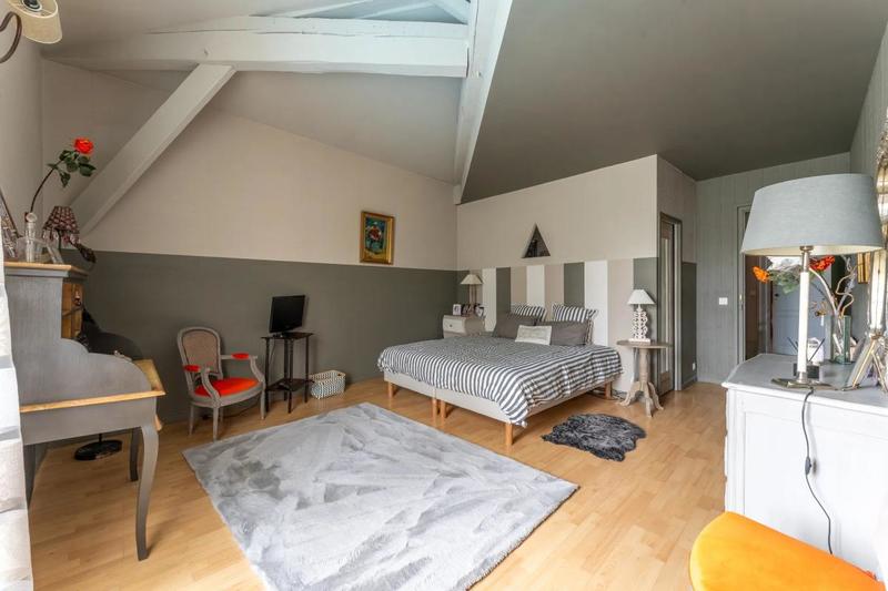 Maison de maîtres - 346 m² - 10 pièces