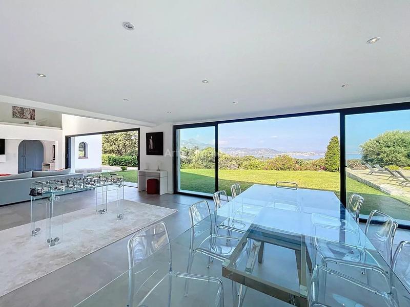 Maison - 378 m² - 7 pièces