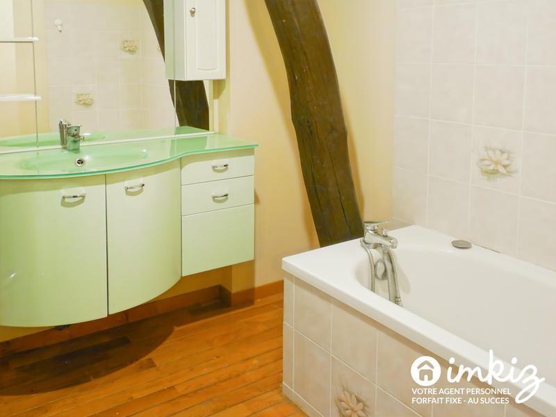 Maison - 94 m² - 5 pièces