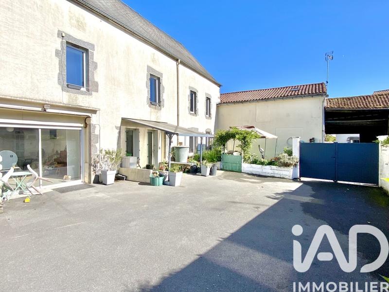 Maison - 190 m² - 6 pièces