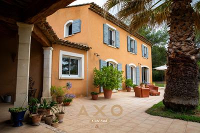 Maison - 224 m² - 7 pièces