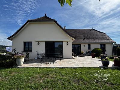 Villa - 142 m² - 5 pièces