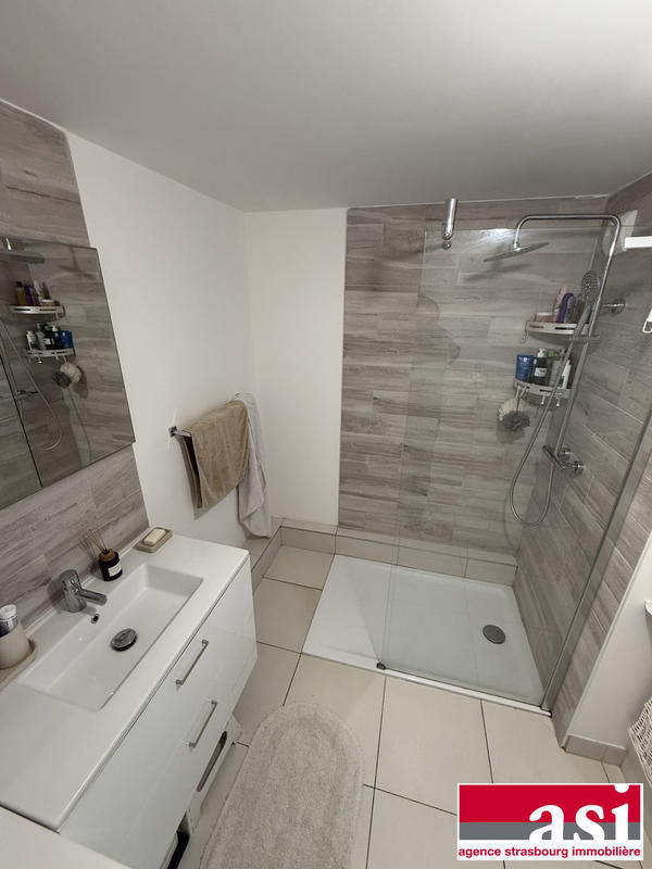 Appartement - 79 m² - 4 pièces