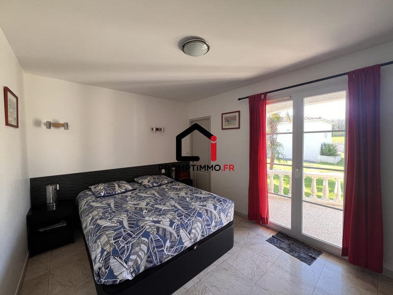 Maison traditionnelle - 208 m² - 7 pièces