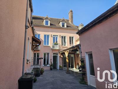 Maison - 259 m² - 11 pièces