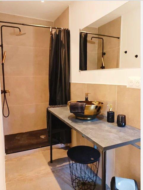 Mas - 306 m² - 10 pièces