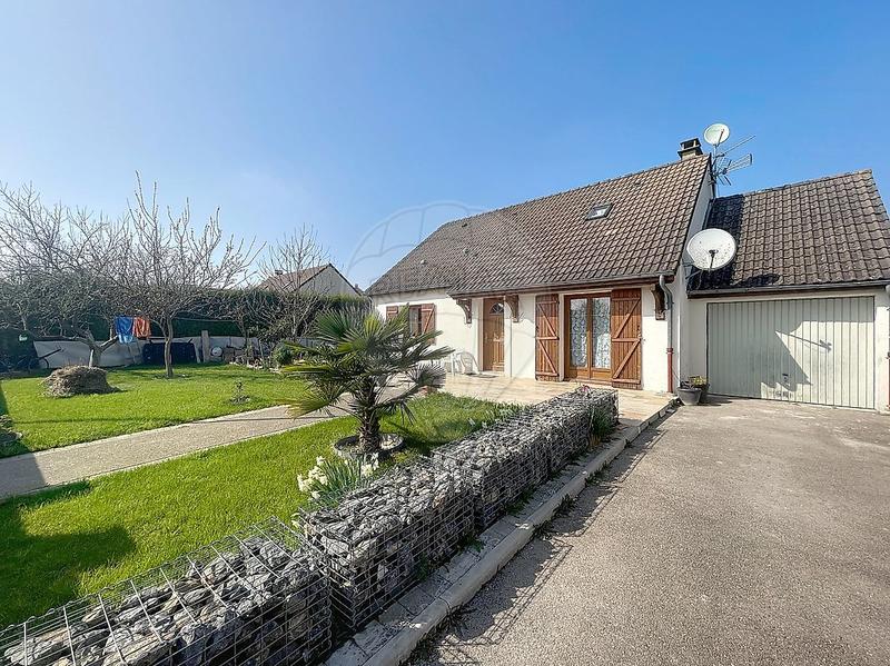 Maison - 103 m² - 6 pièces