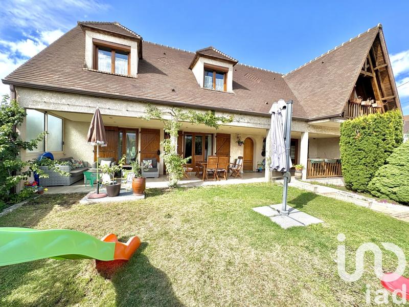 Maison - 176 m² - 6 pièces