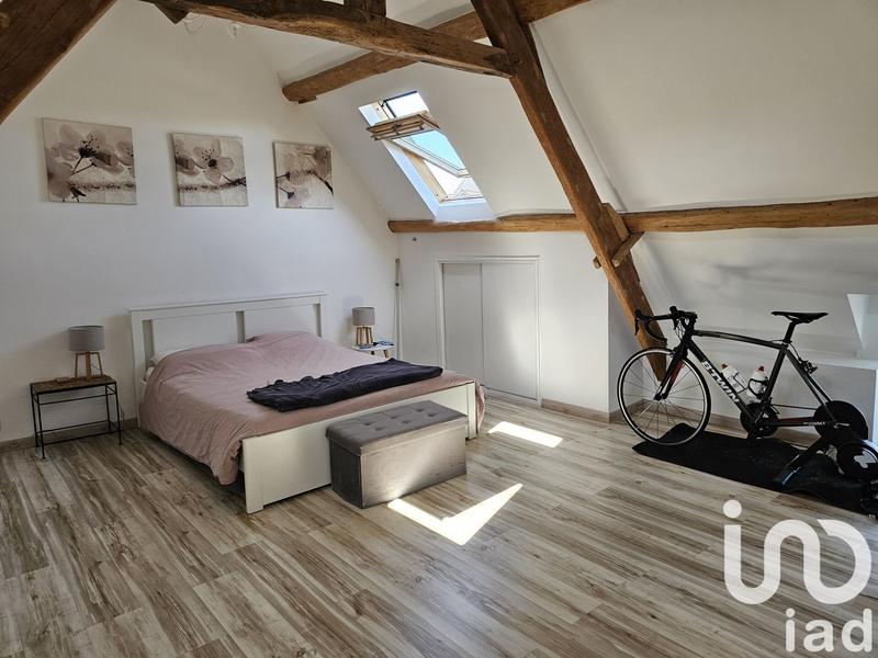 Maison - 240 m² - 11 pièces