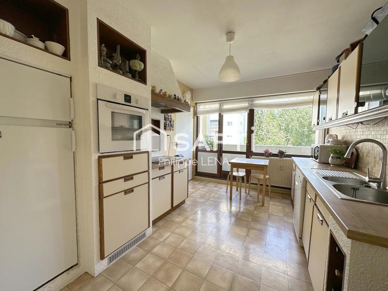 Appartement - 147 m² - 7 pièces