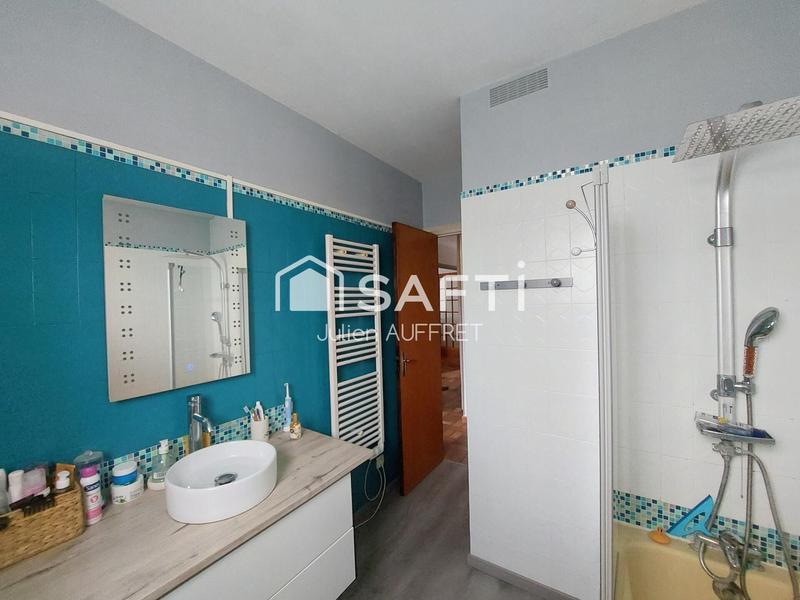 Maison - 169 m² - 6 pièces