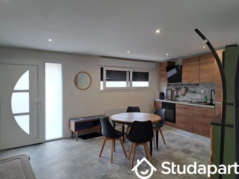 Chambre - 10 m² - 1 pièce