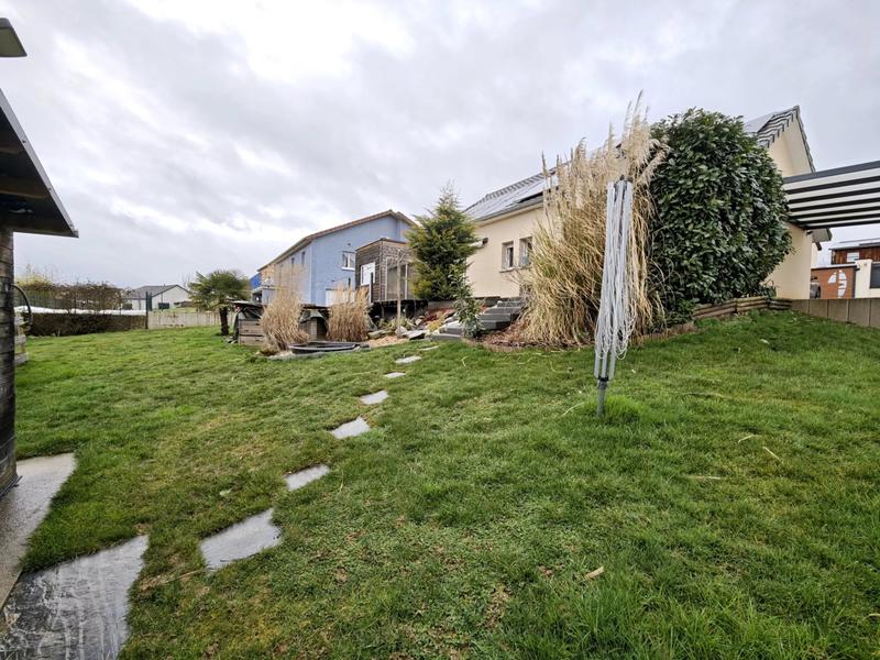 Maison - 102 m² - 5 pièces