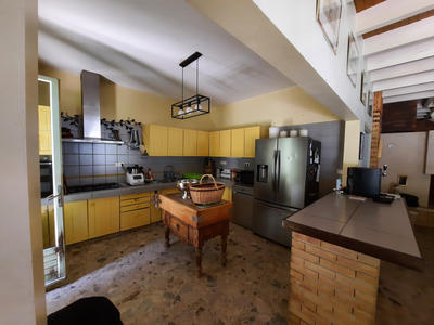 Maison - 313 m² - 7 pièces