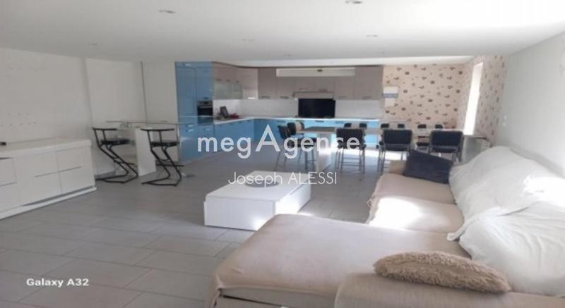 Maison - 150 m² - 4 pièces