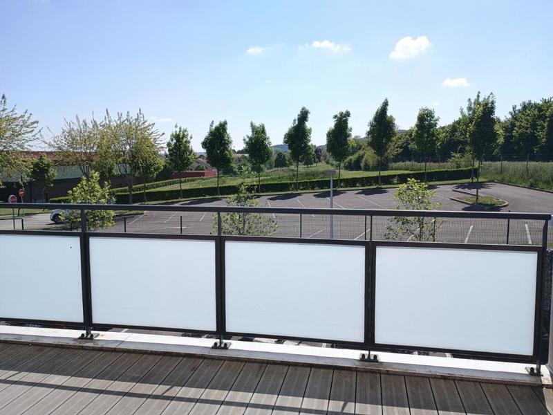 Bureau - 131 m² - 7 pièces