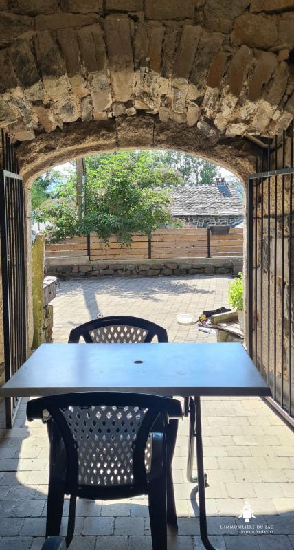 Maison en pierre - 221 m² - 9 pièces