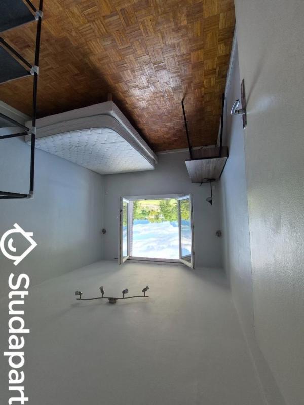 Chambre - 11 m² - 1 pièce