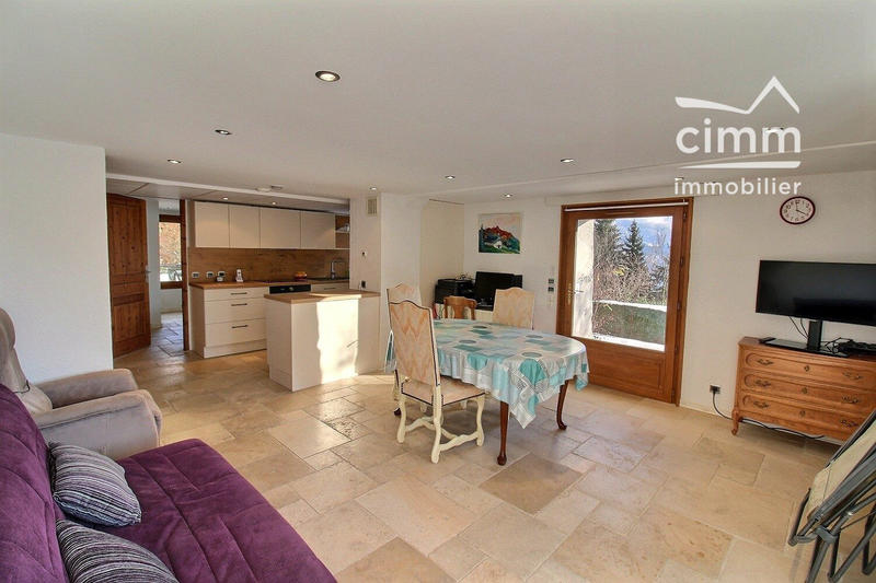 Maison - 278 m² - 7 pièces