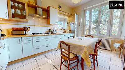 Maison ancienne - 235 m² - 8 pièces